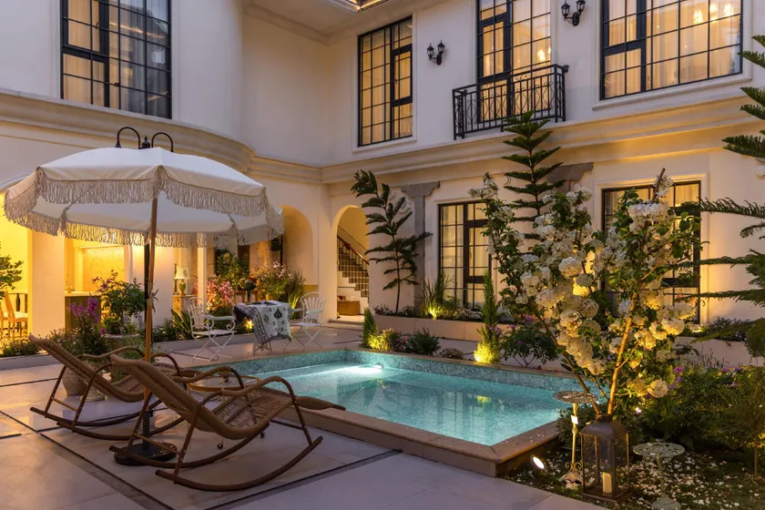French Encore Nice South France Manor, Xiamen - Image 1
