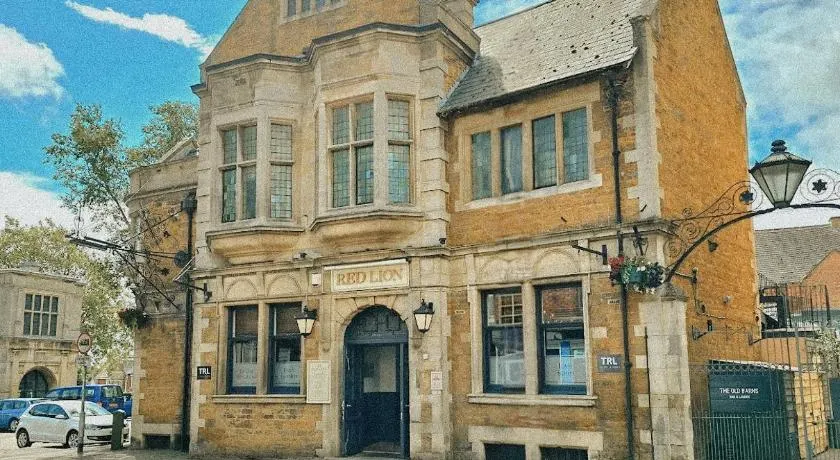 The Red Lion Inn - Image 1