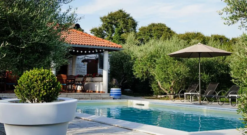 MarAzul Apartments - Image 1