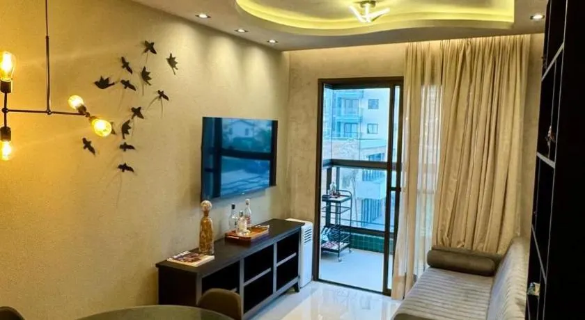 Apartamento de alto padrão na praia de Atalaia - Image 1