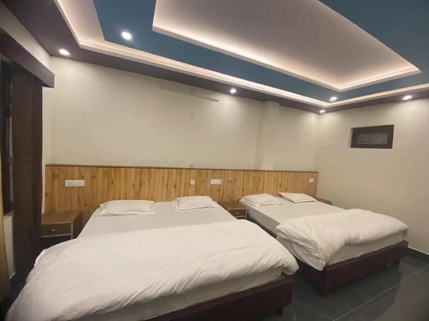 Hotel Kailash - Image 1
