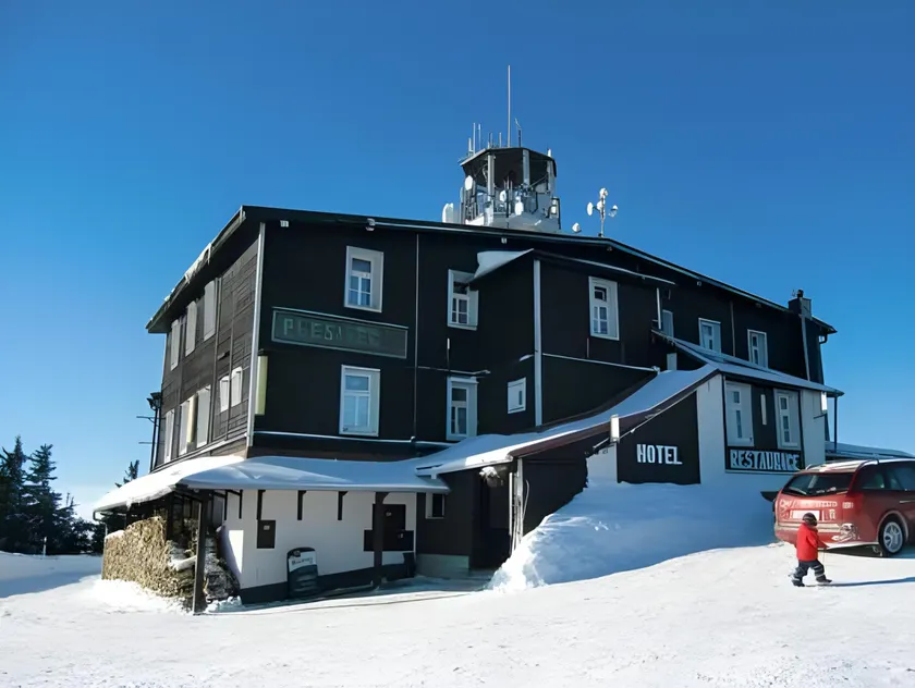 Hotel Plesivec - Image 1