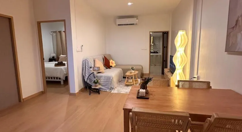 A cozy house in Phuket Town - Image 1