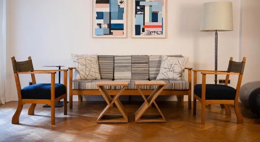 1 bedroom apartment in central Munich - Image 1