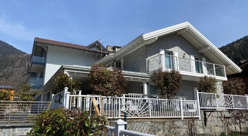 Villa Del Rosensuite - Image 1