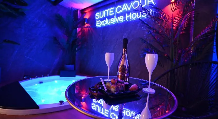 Suite Cavour Exclusive House Private Luxury SPA - IN THE HISTORICAL CENTER - Image 1