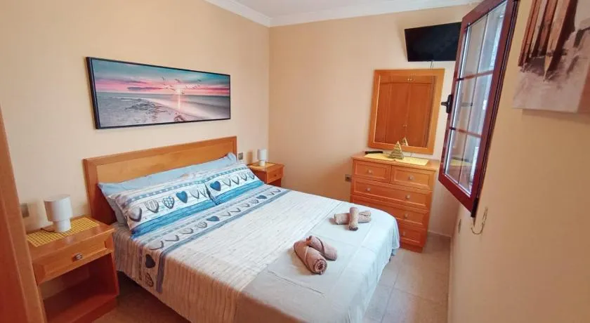 Atmósfera Vacacional, piso céntrico en Playa Chica - Image 1