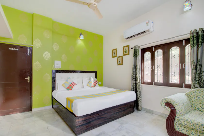 OYO Home 40395 Relaxing Stay - Image 1
