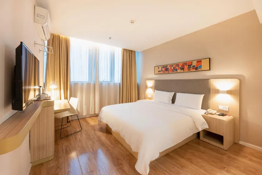 Hanting Hotel Nanjing Jiangning Qilin Technology Park - Image 1