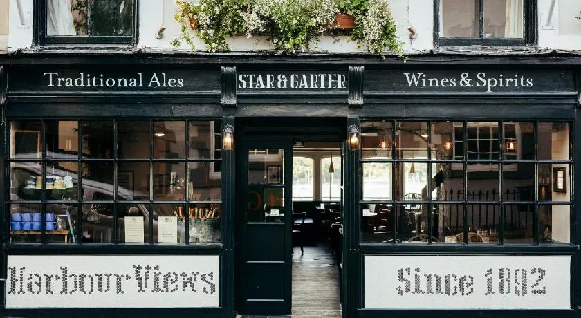 Star & Garter - Image 1