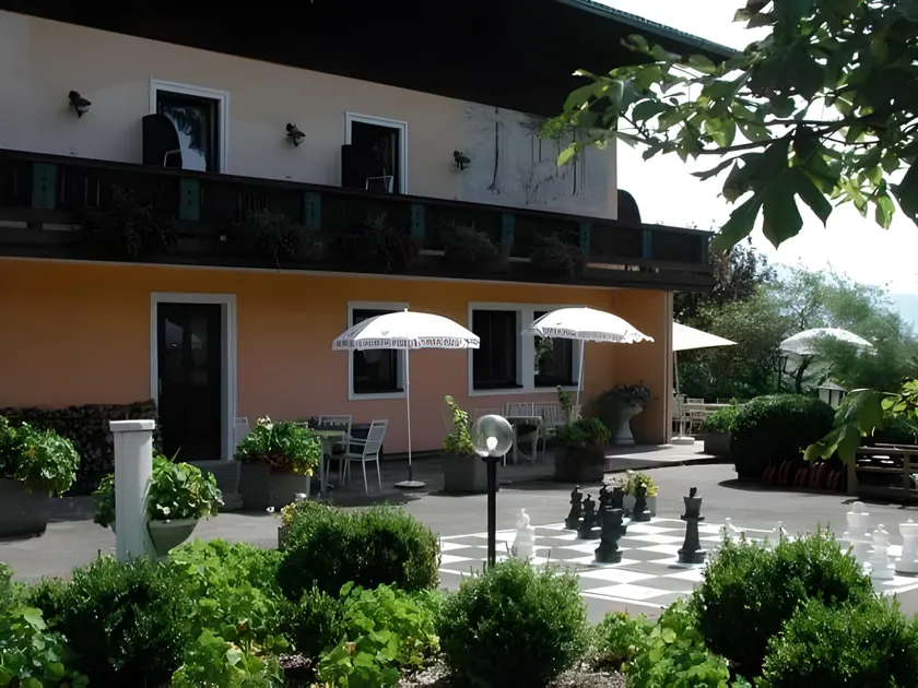 Landhotel Prielbauer - Image 1