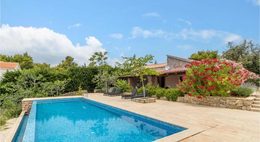 Beautiful Home In Rab - Image 1