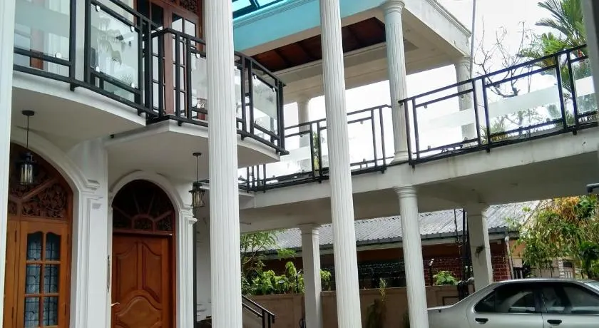 D & N Homes- Villa 1 - Image 1