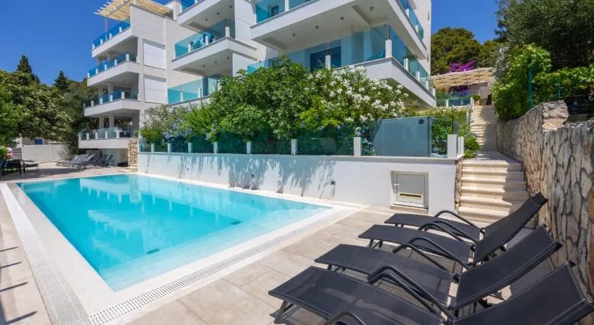 Villa Aqua - Image 1