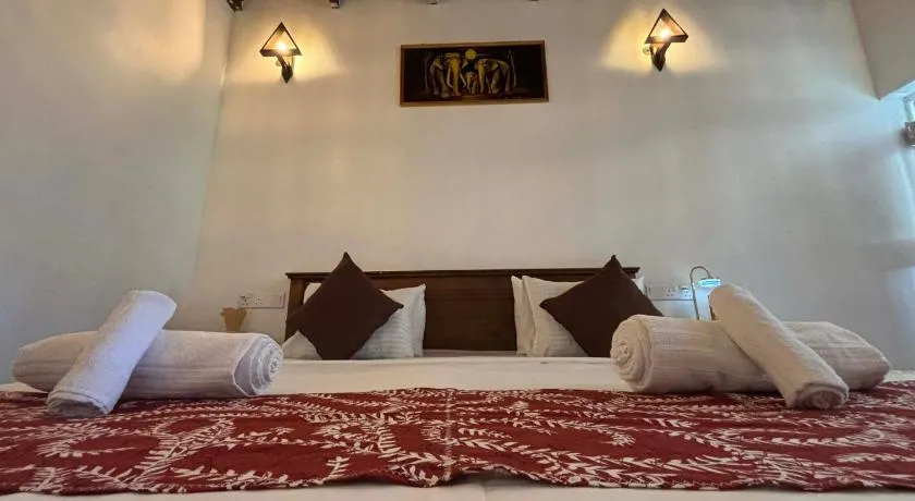 Colonial Surfing Villa Hostel & Home Stay - Image 1