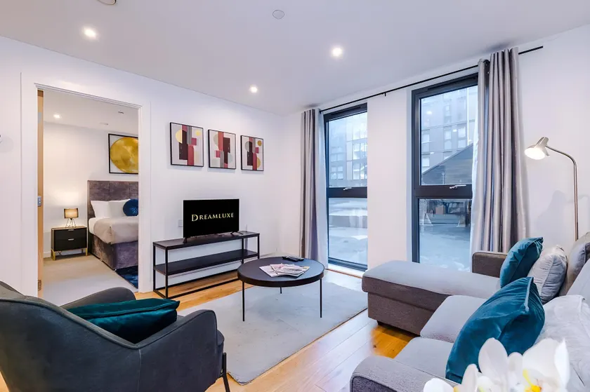 Arden Suite - Discounted Stays! - Image 1
