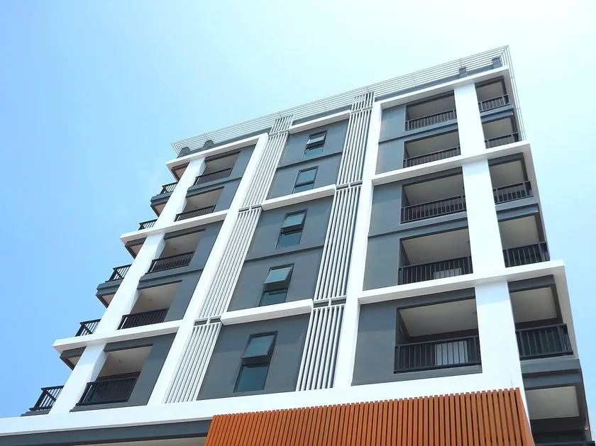 In Clover Apartment Bangsaen - Image 1