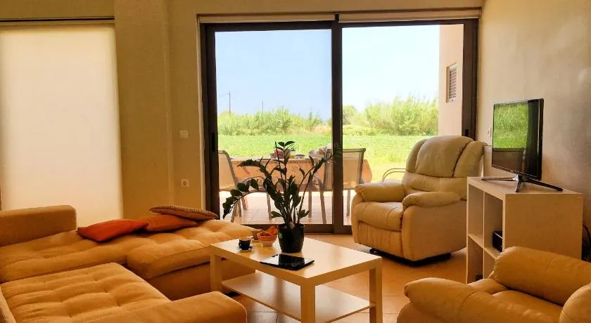 Stellar Beachhouse - Image 1