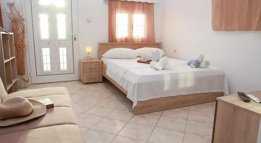 Ioli Luxury Apartment - Image 1