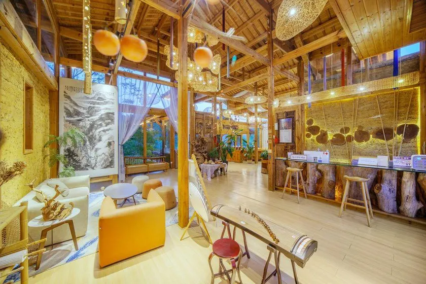 Wangwuyuan · Liusu Xiaozhu · Huangling Designer Homestay - Image 1