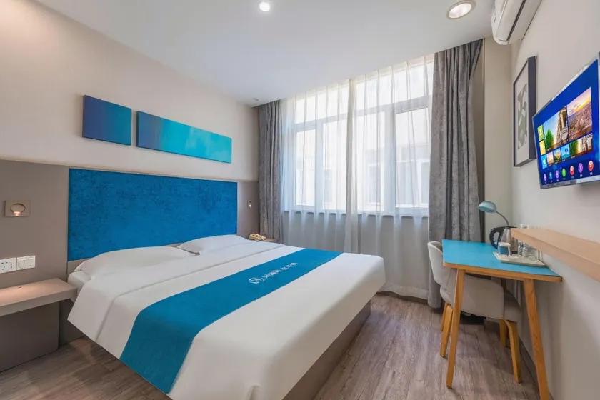 Home Inns - Sanhe Yanjiao University Town Dongmao High-speed Railway Station Huayi Selected Hotel - Image 1