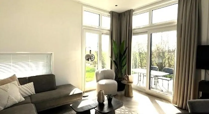 Bungalow aan Kagerplassen - Image 1