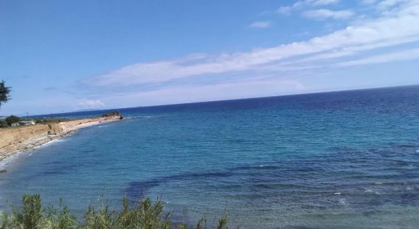 ALONAKI BAY - Image 1