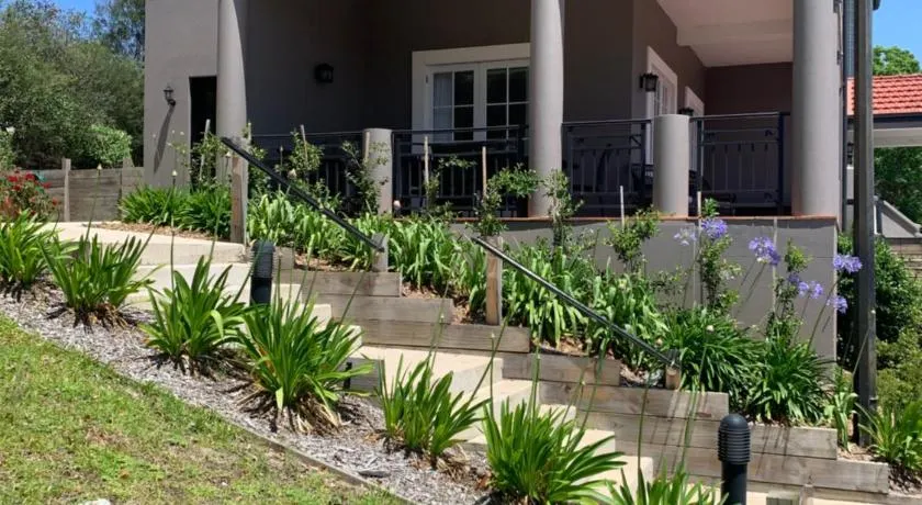 The Grande Port Stephens Luxurious golf and beach getaway on Horizons Golf Resort - Image 1