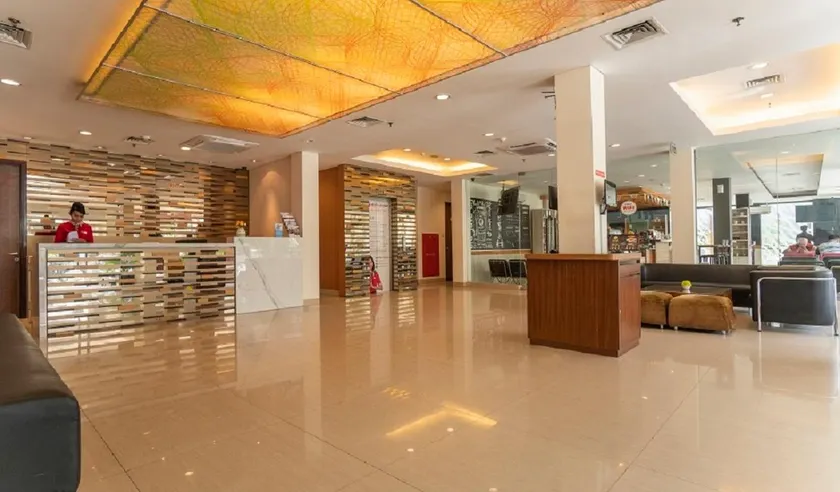 d'primahotel ITC Mangga Dua - Image 1