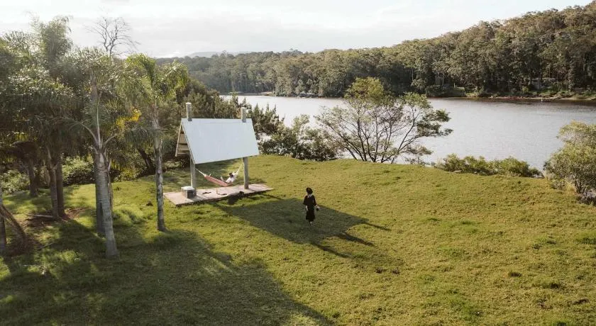 Picturesque Barn located on the Shoalhaven River - Image 1