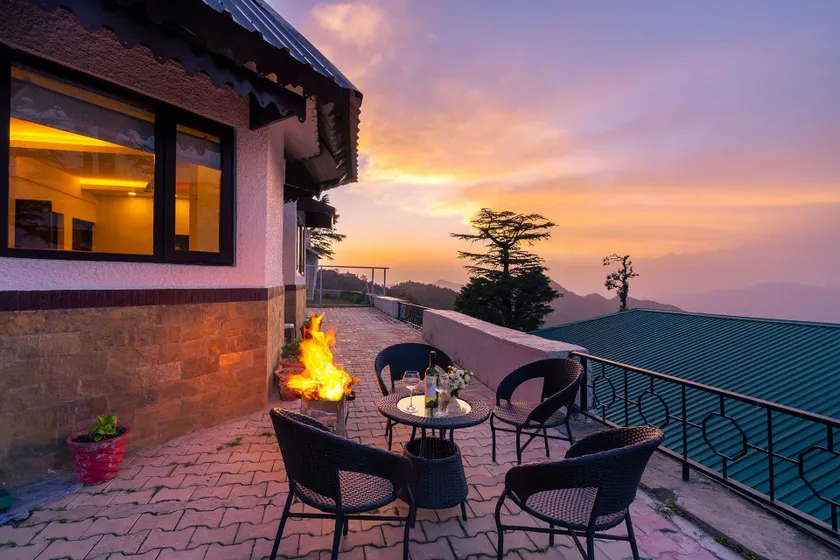 StayVista at Cottage in the Clouds - Image 1