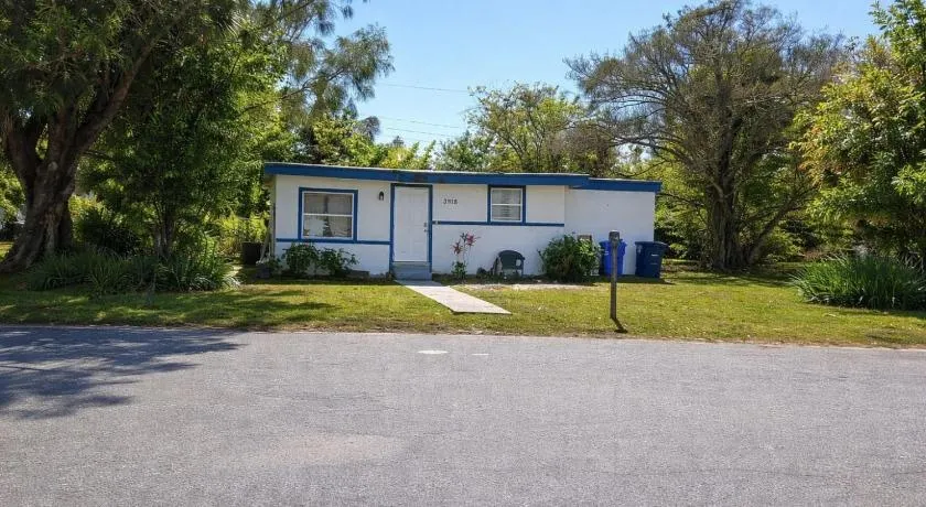 GpL 3318 Handy Ct, Fort Myers,Fl - Image 1