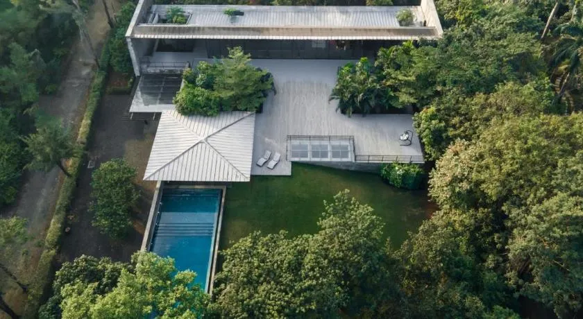 LohonoStays Villa Gomti - Image 1