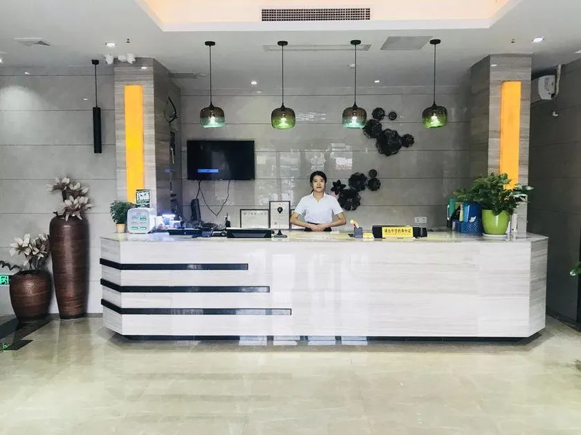 Heshan Ruige Hotel - Image 1