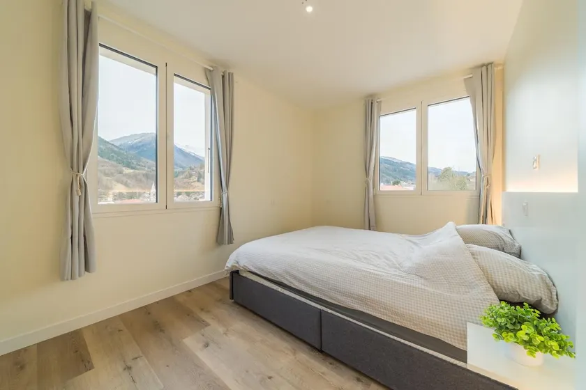 27 Chic 5-Bedroom Duplexes with Glacier View - Image 1
