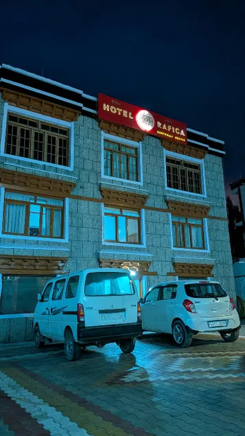Hotel Rafica - Image 1