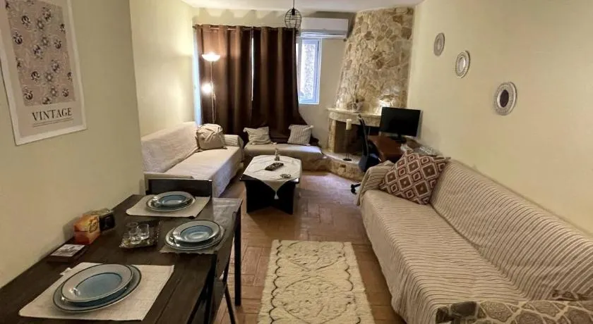 Angela's Apartment near Airport-Expo-Sea - Image 1