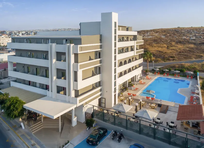 Vanisko Hotel - Image 1