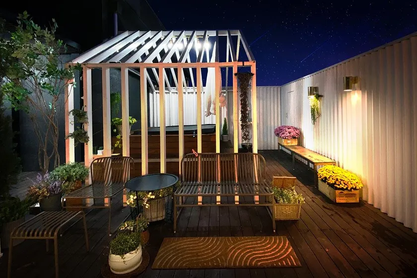 Garden Pool Villa Lee Chung Jung - Image 1