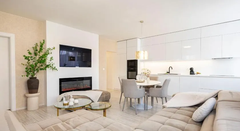 ALURE RESIDENCES 13 & 24h self check-in, fireplace,private parking in front of the apartment building included, new building, green area with meadows and forests - Image 1