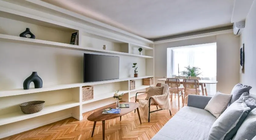 Unirii Center Apartments by Olala Homes - Image 1