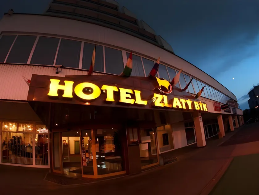Hotel Zlatý Býk - Image 1