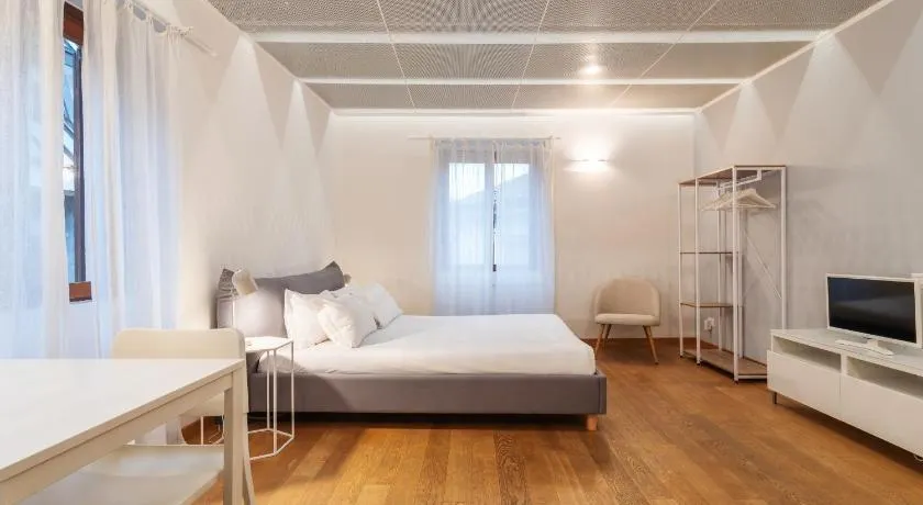 easyhomes - Spiga Suite - Image 1