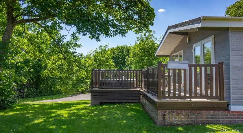 Oakdene 4 Bedroom Superior Lodge with Hot Tub - Image 1