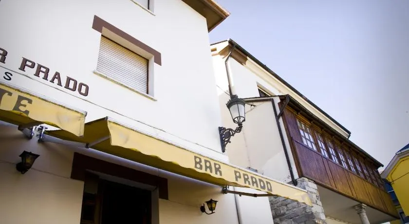 Hotel Restaurante Prado - Image 1