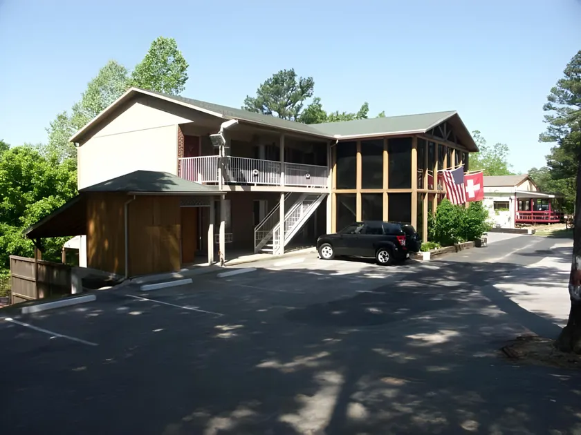 The Lookout Lodge - Image 1
