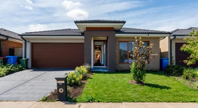 Homely Entire house in Clyde - Image 1