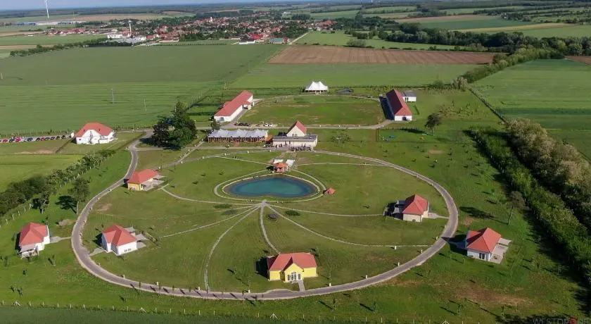 Chalets Franciska Major, Pro Village - Image 1