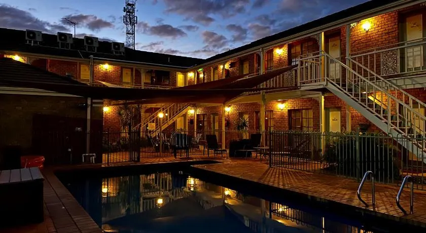 City Colonial Motor Inn - Image 1