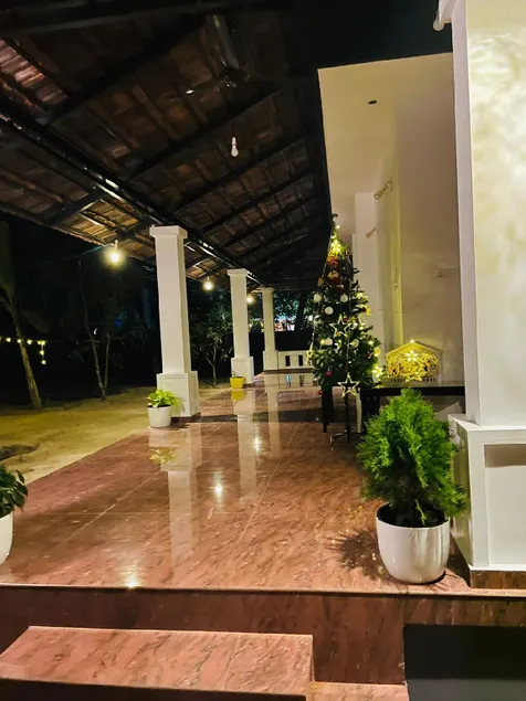 SALT LIFE MARARI BEACH VILLA - Image 1